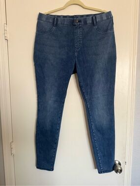 Lighter Wash Jeans (stretch denim)